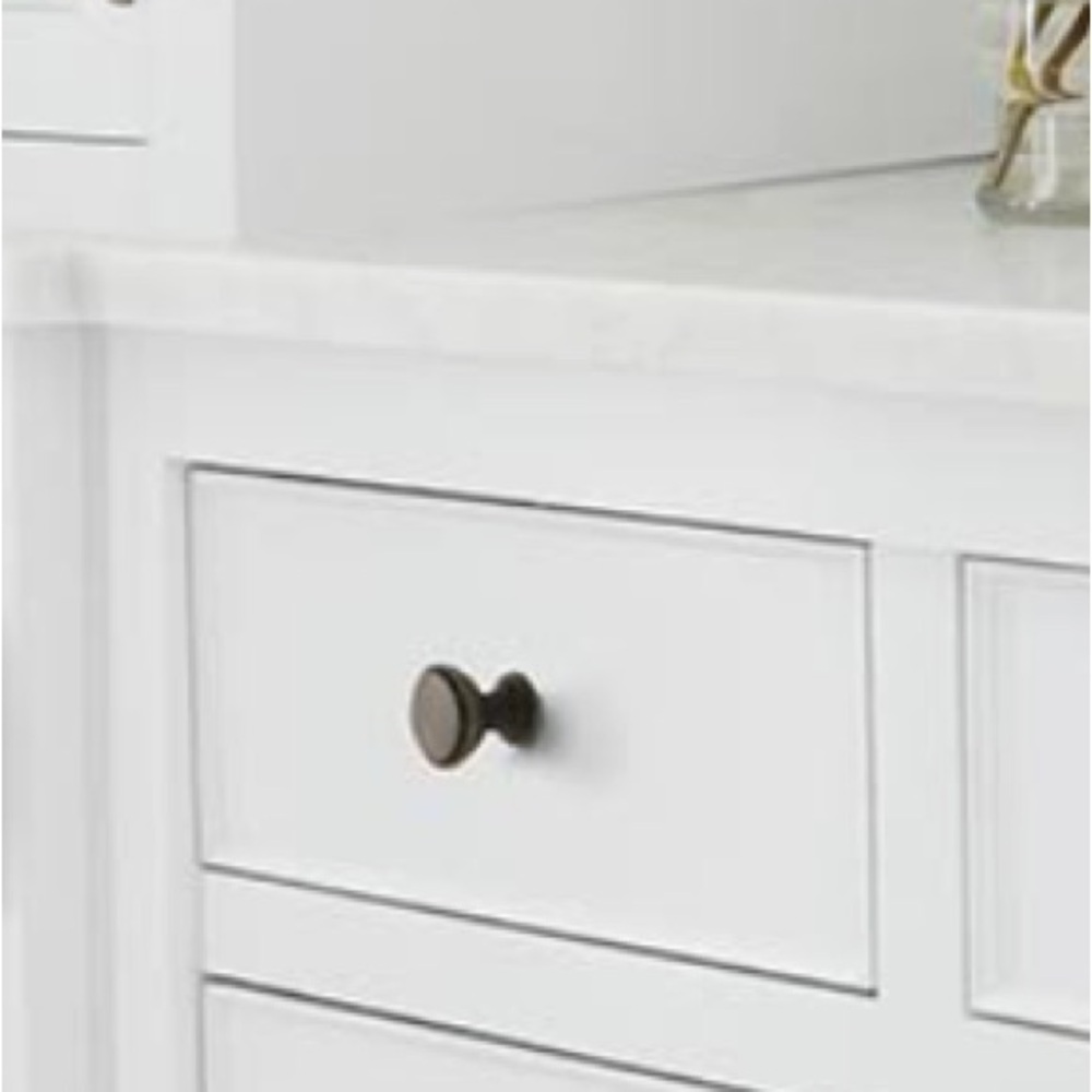 13 Amerock Diameter Cabinet Knob in Black Bronze  
1 3/16" Westerly Collection